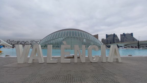 Imagen del hemisfèric de Valencia (Ciudad de las Artes y las Ciencias)