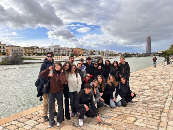 Alumnos de la Sección Española de Roma durante su estancia en Sevilla