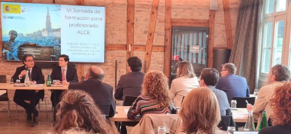 Buenas prácticas e intercambio de experiencias entre los docentes ALCE