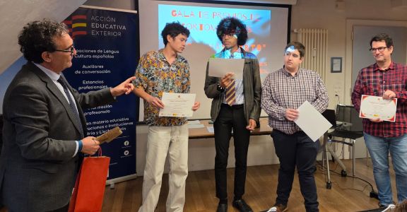 El tercer premio fue para Lycée cantonal de Porrentruy, formado por Raphaël Trapp, Mattia My, Rubén Ferreiro, Emma Sasso y su profesor Raphaël Boillat