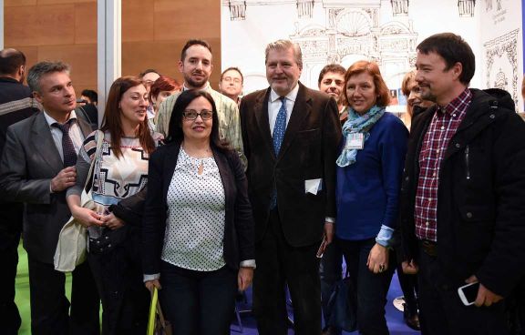 Becas - Fotografía 3