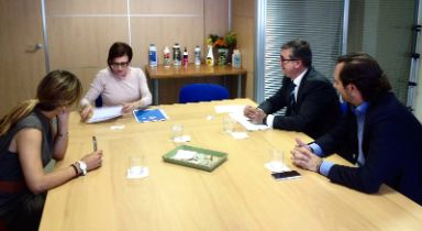 Marcial Marín y los responsables de la Asociación