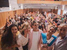 Imagen del artículo Pilar Alegría participa en una campaña para impulsar que más jóvenes gitanos se gradúen en la Universidad