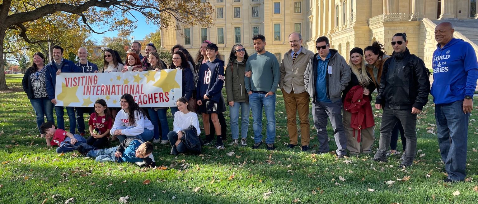 Profesorado Visitante en Kansas 2024