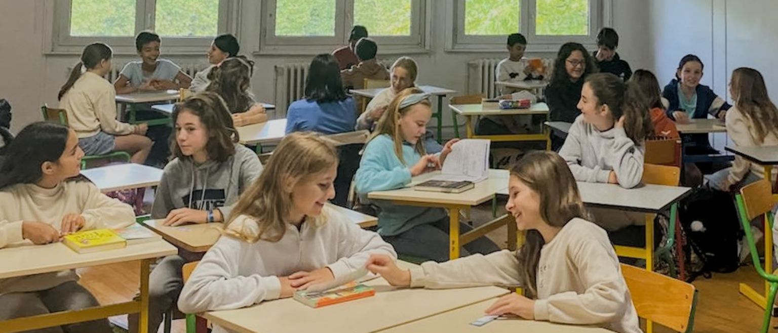 Actividad de apadrinamiento en collège.