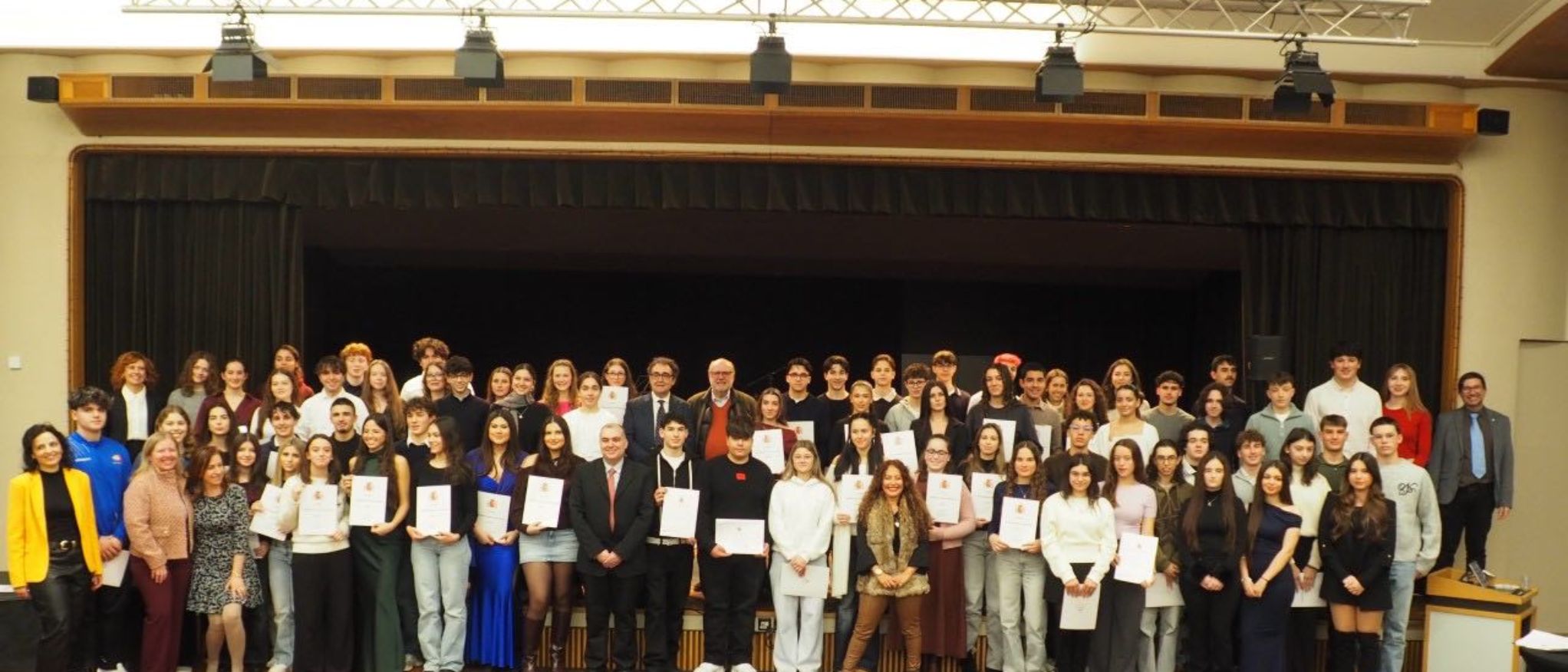 Ceremonia de entrega de Diplomas Nivel C1 en Hottingen Kantonsschule (Zúrich)