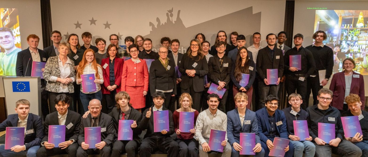 Entrega de diplomas Europass de movilidades alumnado OSZ TIEM: 11.03.2025