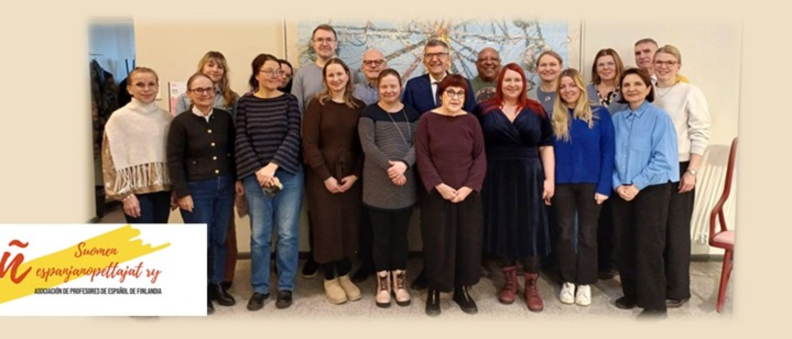 Consejero de Educación de Finlandia con la Asociación de profesores de español