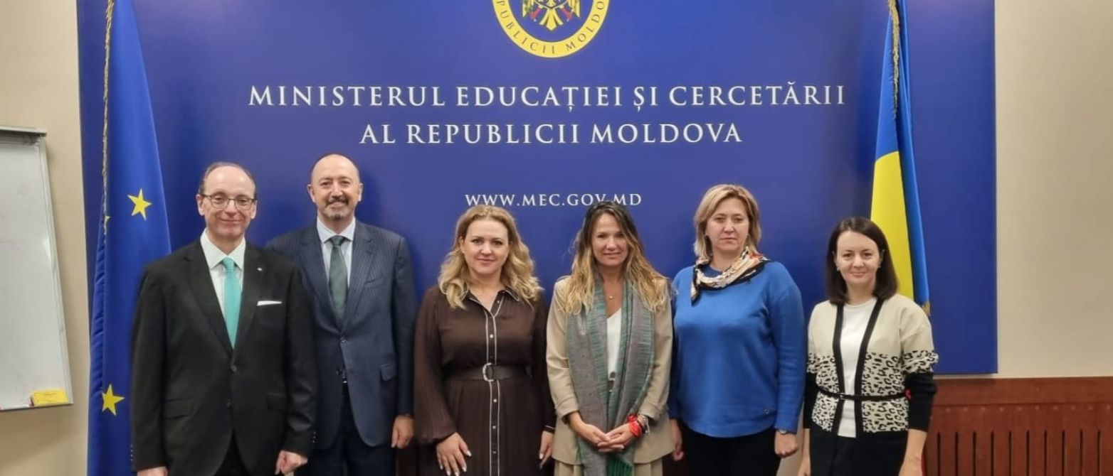 Inauguració de la sección bilingüe en Chisinau