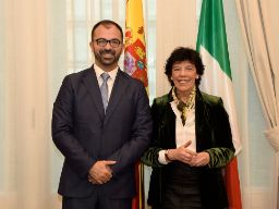 Isabel Celaá comparte con su homólogo italiano la visión de potenciar la educación ambiental en el sistema educativo