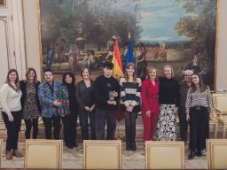 Pilar Alegría recibe a profesores y alumnos del IES Miguel de Molinos de Zaragoza en la sede del Ministerio