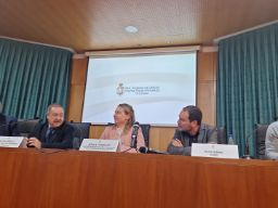 Mónica Domínguez interviene en la presentación de 'Explorando la Ciencia' 