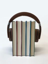 libro con cascos