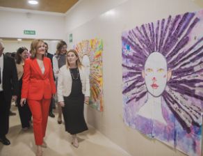 La ministra Pilar Alegría inaugura el CEIP Encarna León en Melilla